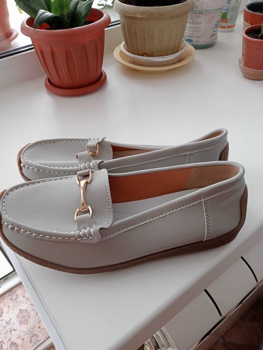 Продам лоферы 7000