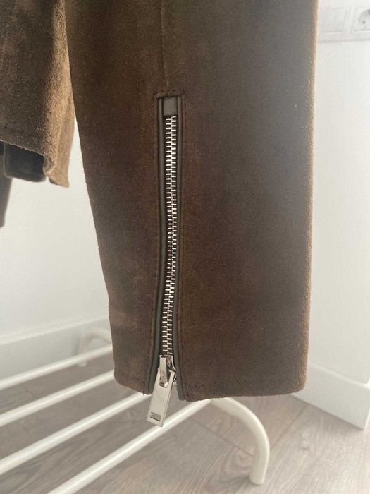 Яке oт естествен велур Мassimo Dutti