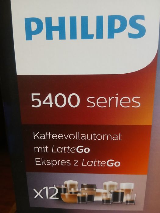 Vând Expressor Phillips LatteGo 5400