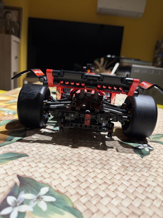F1 Lego Ferrari bollide