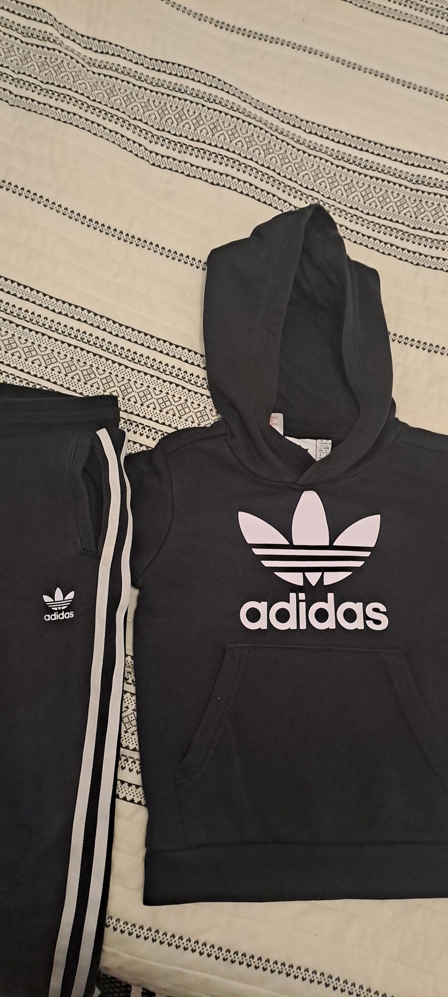 Pulover adidas 5 6 ani