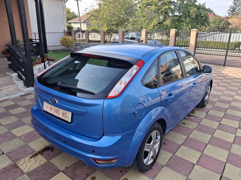 Ford Focus 1,6 Benzina-101cp-euro5- 2011-recent adus pe roti