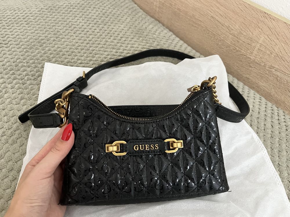 Оригинална Чанта Guess