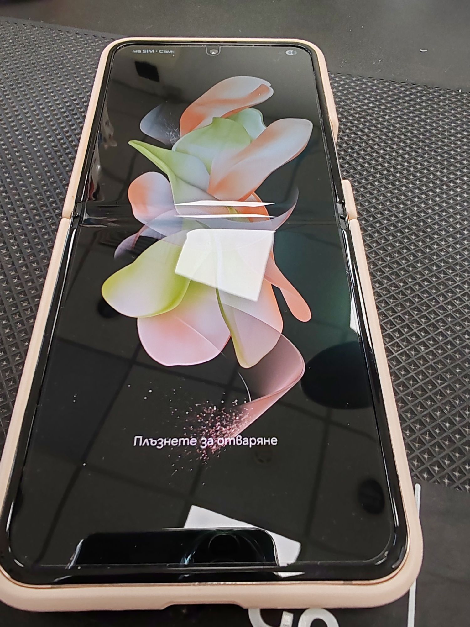 Samsung Z Flip 4 rose gold 256gb Бижу!!!