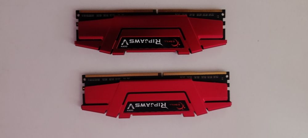 Рам памет 2х8 гб 3000 Mhz