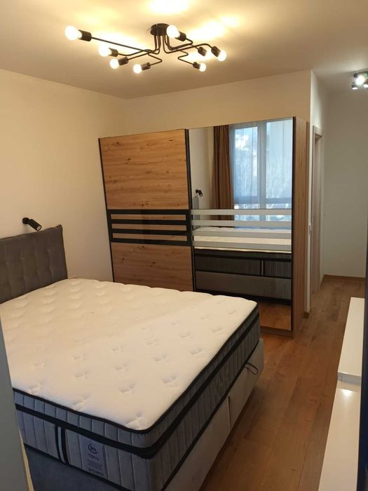 Дава се под наем Четиристаен апартамент в София, Изгрев - 140 кв.м за 1600 € - Снимка #5