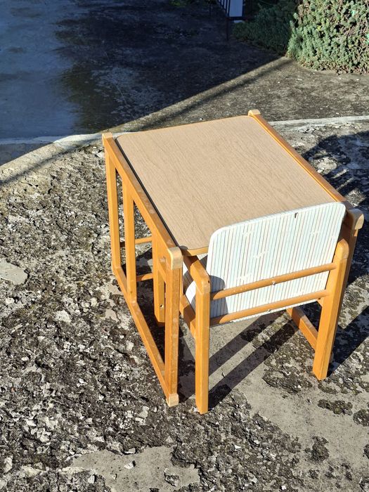 Детко столчи за хранене . творчество и игри.