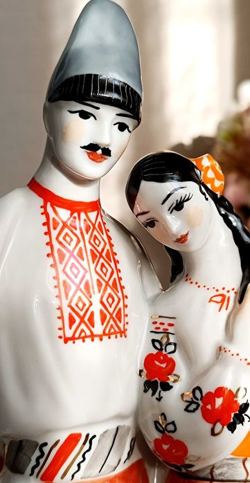 Винтажная статуэтка Левко и Галя , Майская ночь, Киев СССР