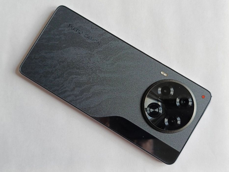 Tecno camon 30 256g
