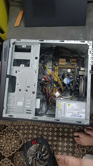 Компьютер игровой(для средних игр)