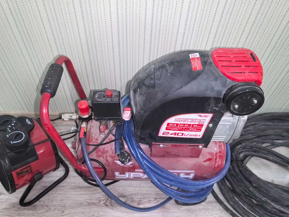 Компрессор Урал 24 литра, рабочий