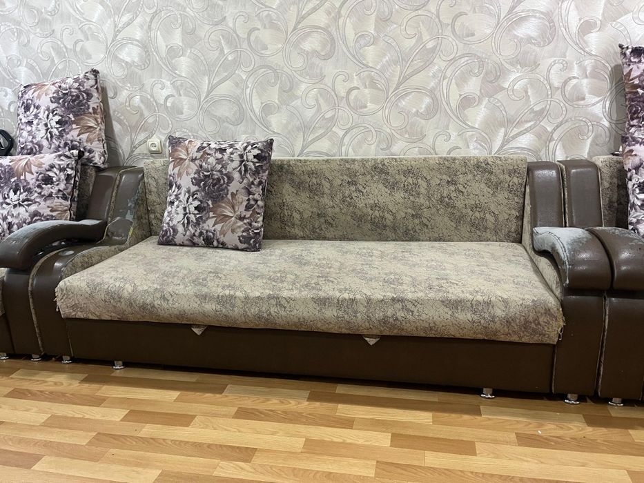 Отдам диван с самовывозом