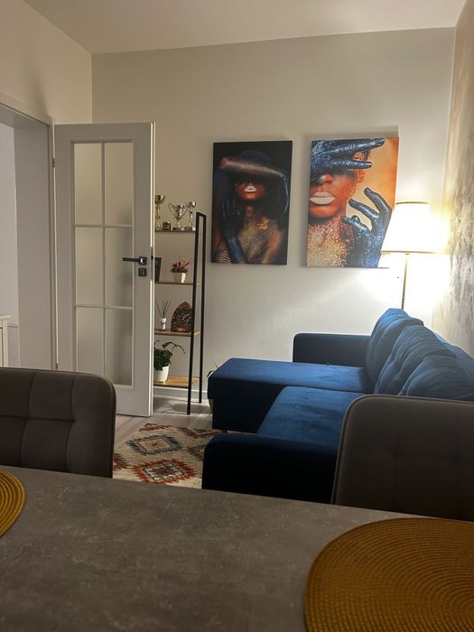 Inchiriez apartament in strand