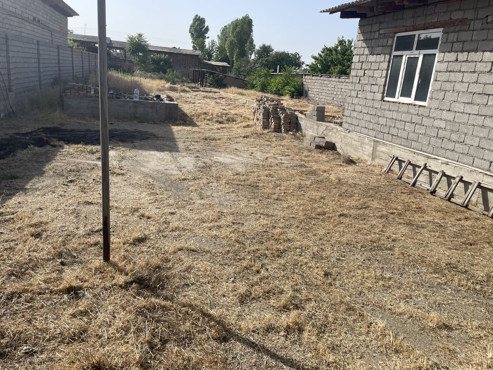 Участок 8 соток кадастор есть хорошее расположение.