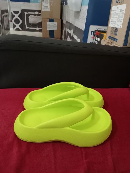 Пляжная обувь, стильная