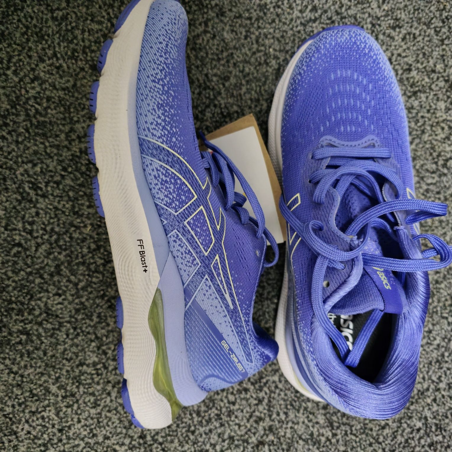 Adidasi Asics noi