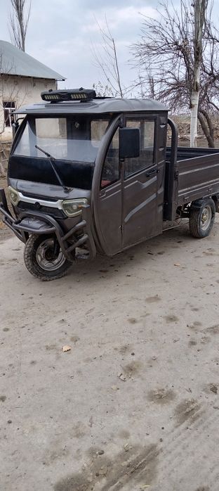 Sotiladi pul kerakligi uchun