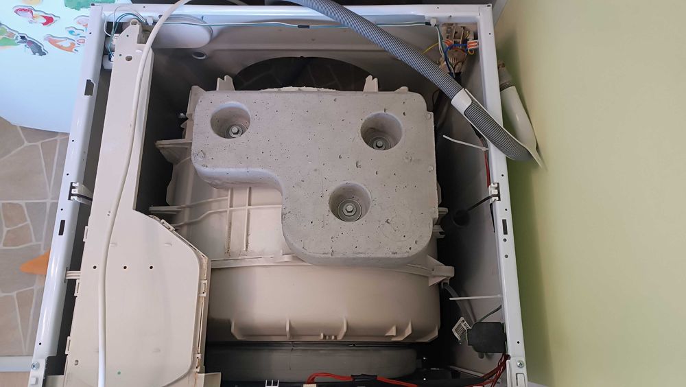 Перална машина Indesit за части