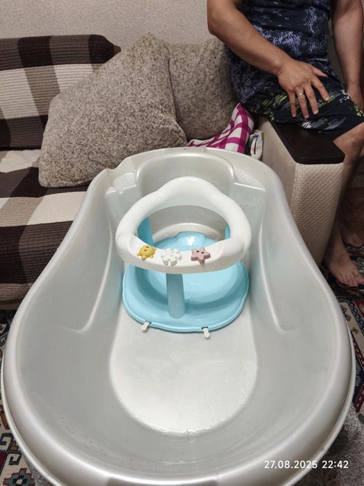 Стульчик для купания б/у