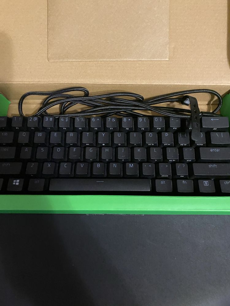 Tastatura mecanica huntsman mini