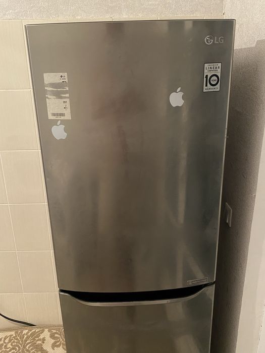 Холадильник LG серебро