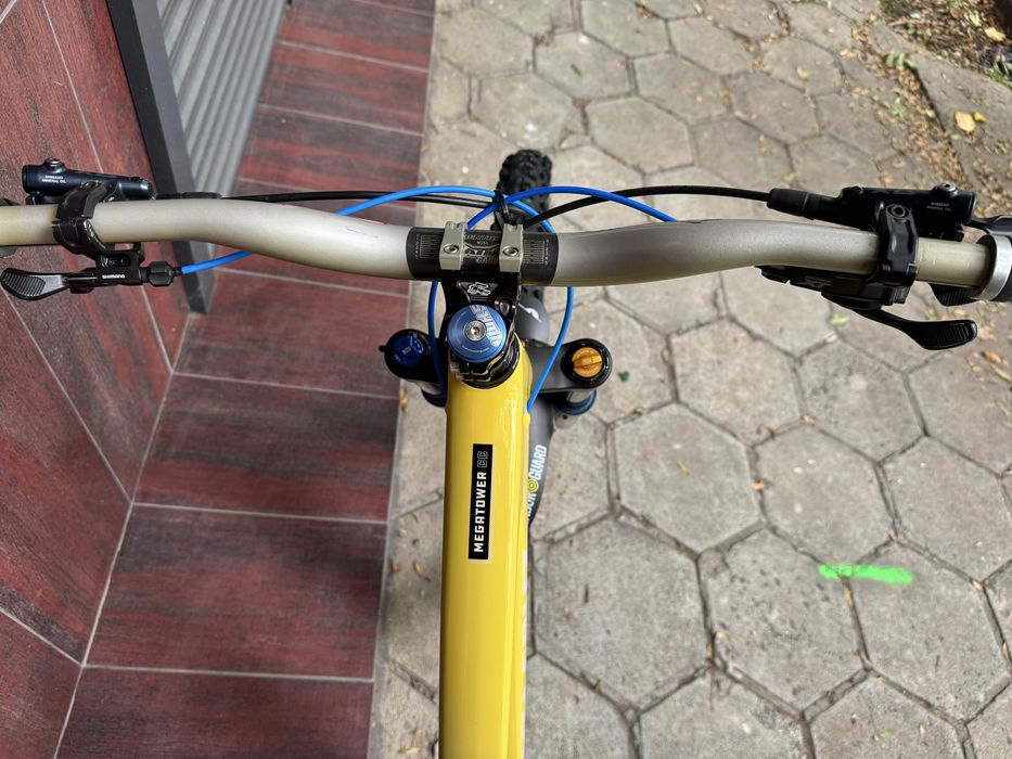 Santa cruz Megatower Carbon CC