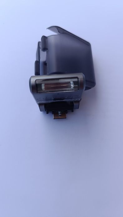 Sony HVL-F7S alpha nex camera Светкавица за камера
В работно състояние