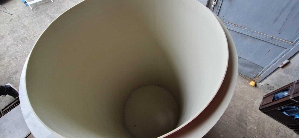 Butoi vin polipropilena cu capac flotant 500l