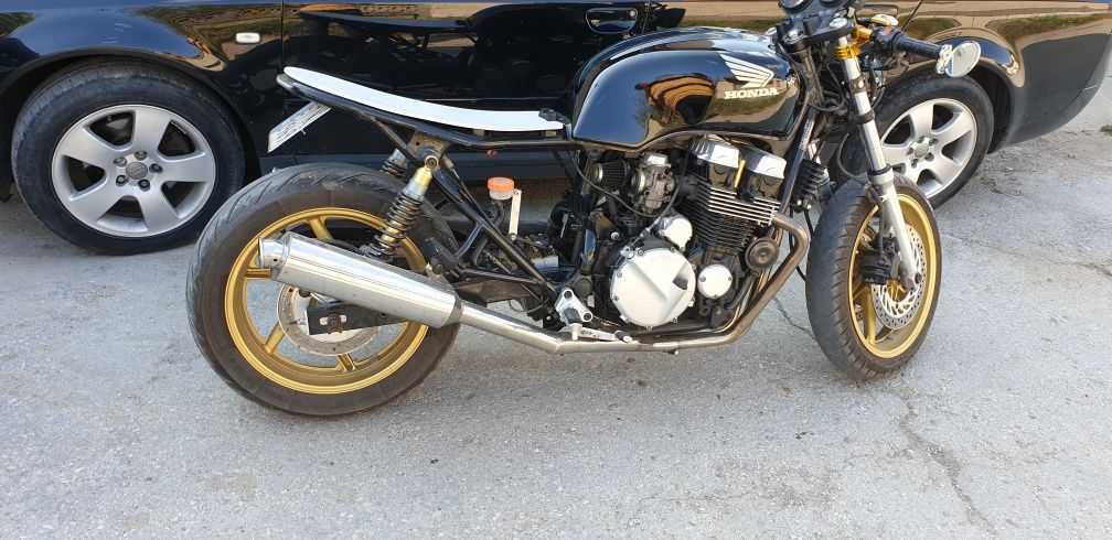 Honda cb750 seven fifty