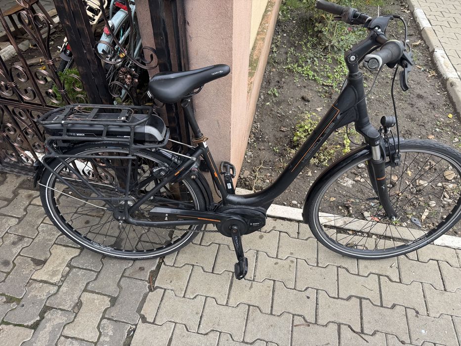 Vand Bicicleta  Hercules Dama 28^ cu motor Bosch