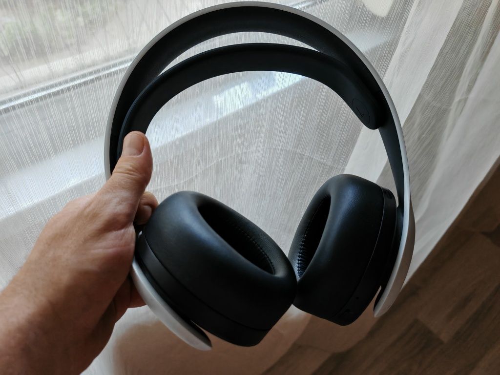 Продавам безжични слушалки SONY PULSE 3D в гаранция