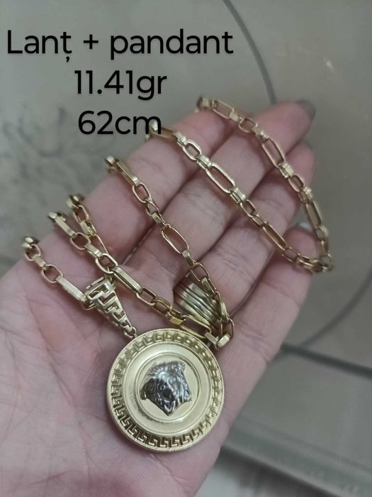 Vand sau schimb cu auto