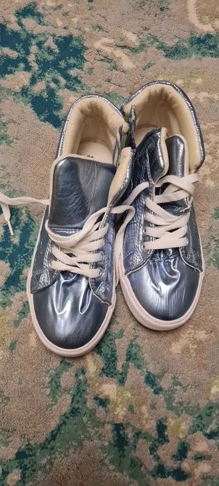 Ghete adidasi Adidas Reserved marimea 36  Pepe Jeans fete