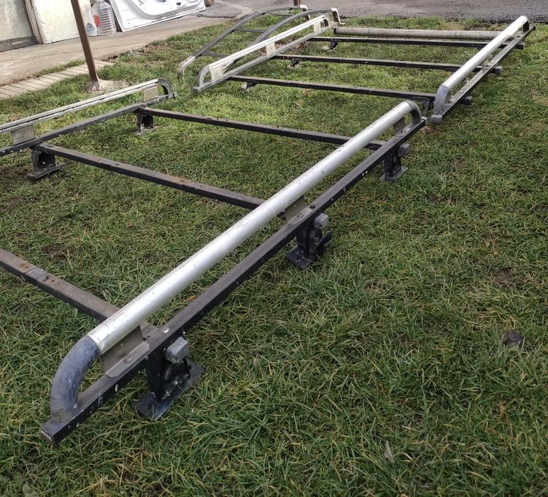 Багажници Toyota Hilux