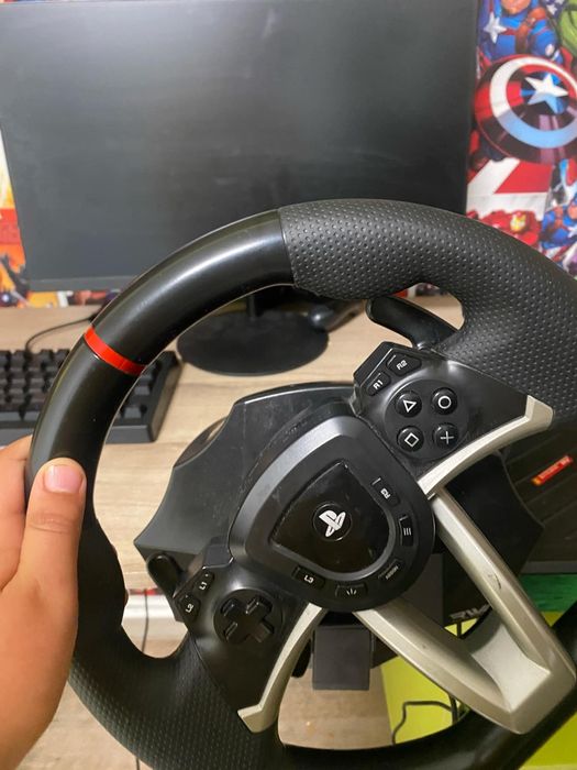 Vând volan Ps4,ps5,pc sau dau la schimb