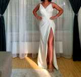 Rochie de mireasa + accesoriu par
