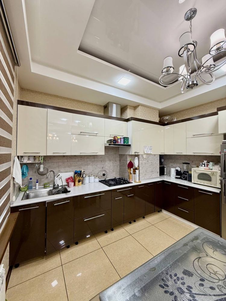 Паркентский 4/8/9 "Golden House" 100м2.