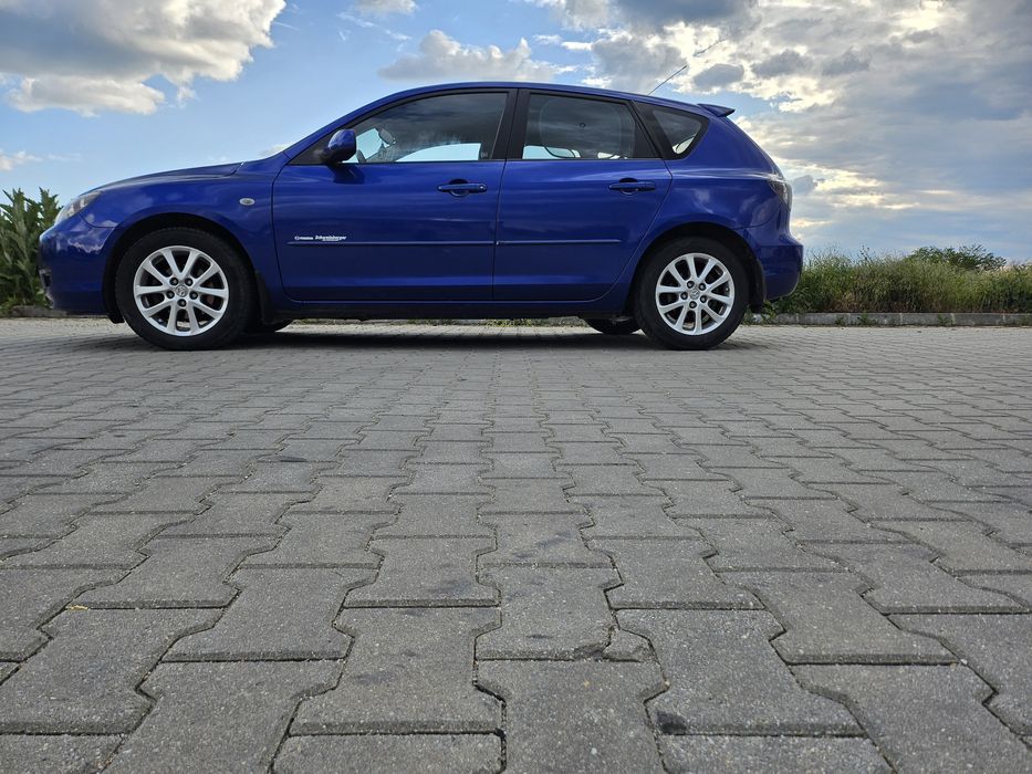 Vând mazda 3 an 2009