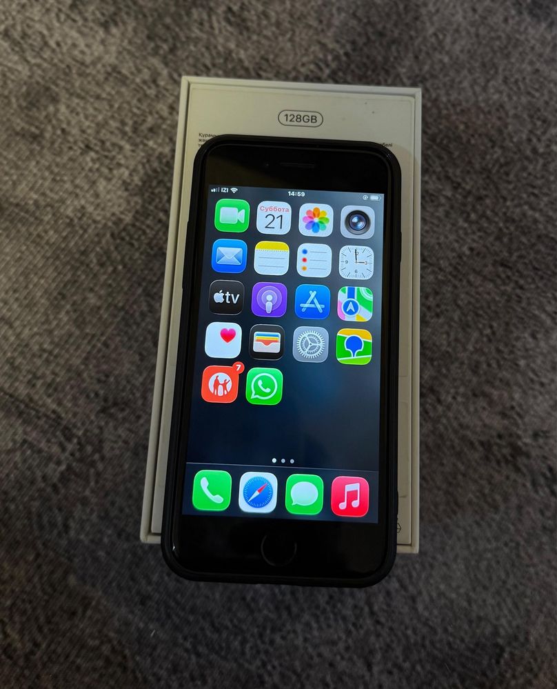 iPhone SE 2 Generation 128 gb в отличном состоянии,не вскрывался