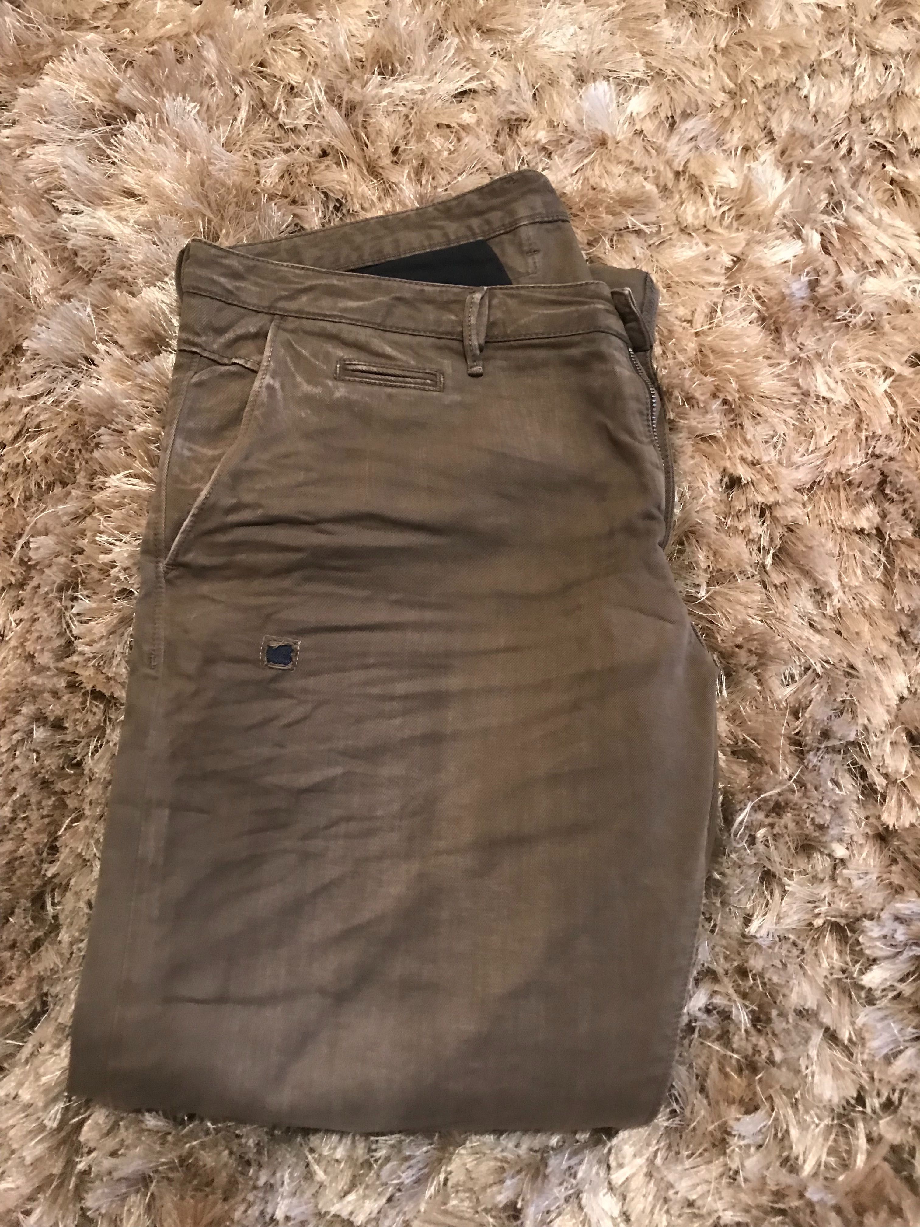 Blugi Diesel, culoare khaki, marime 33, nepurtati