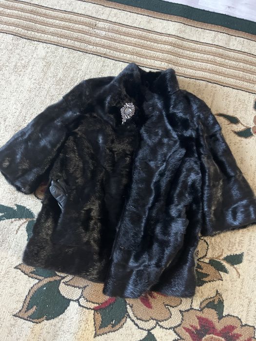 Шуба черная графит стойка воротник автоледи