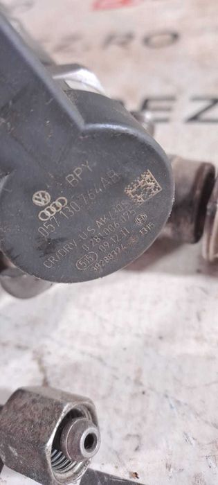 Rampa injectoare 2.0 TDI cod motor CFF / CFG cod produs: 03L089N