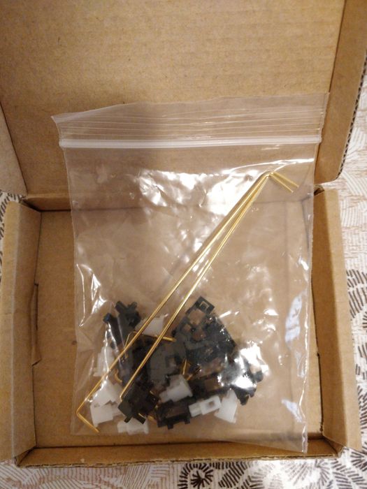 Tastatura Gaming Mecanica Custom Wireless RGB Office | Custom Built