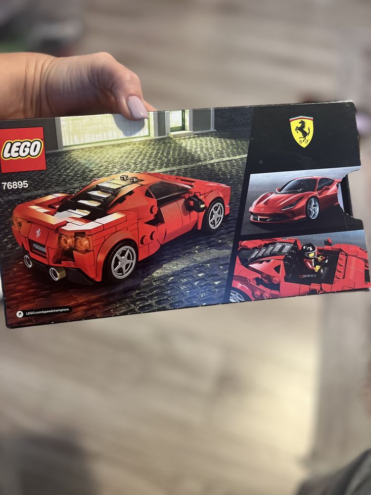 Lego Speed Ferrari F8