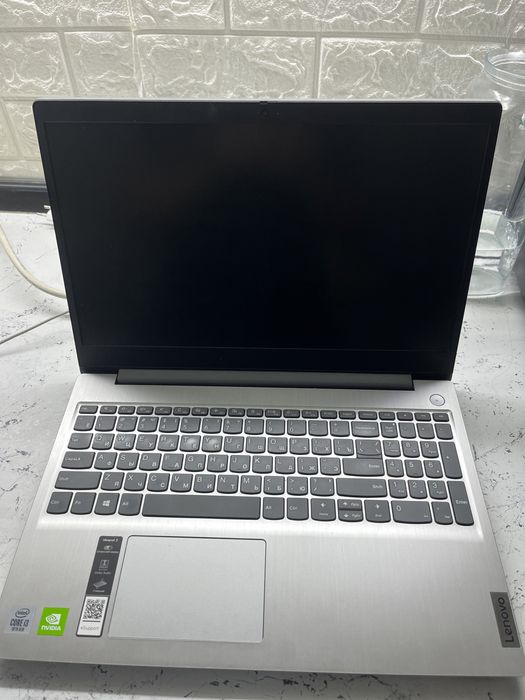 Ноутбук Lenovo IdeaPad 3 15.6" / 8 Гб / SSD 512