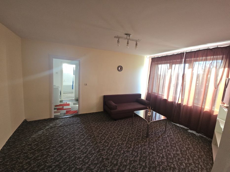 Vând apartament 2 camere pietonalul Unirii...