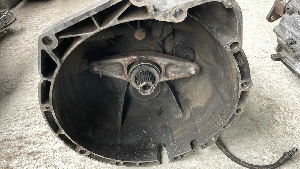 Ръчни скорости BMW E90 / E91 330/325d