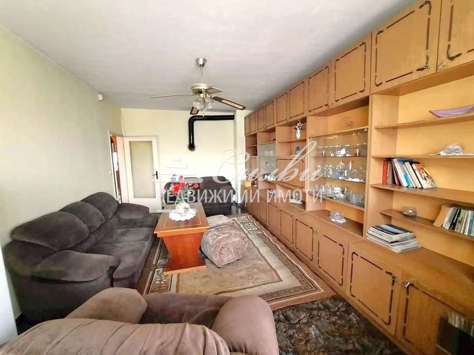 Четиристаен апартамент - кв. Център!