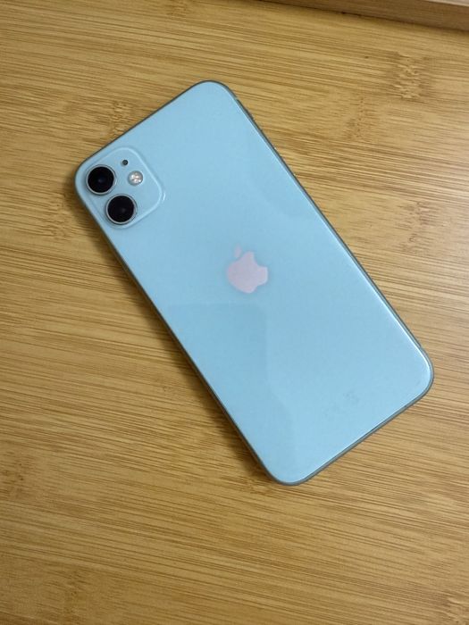 Iphone 11  памят 128gb емкость 73%