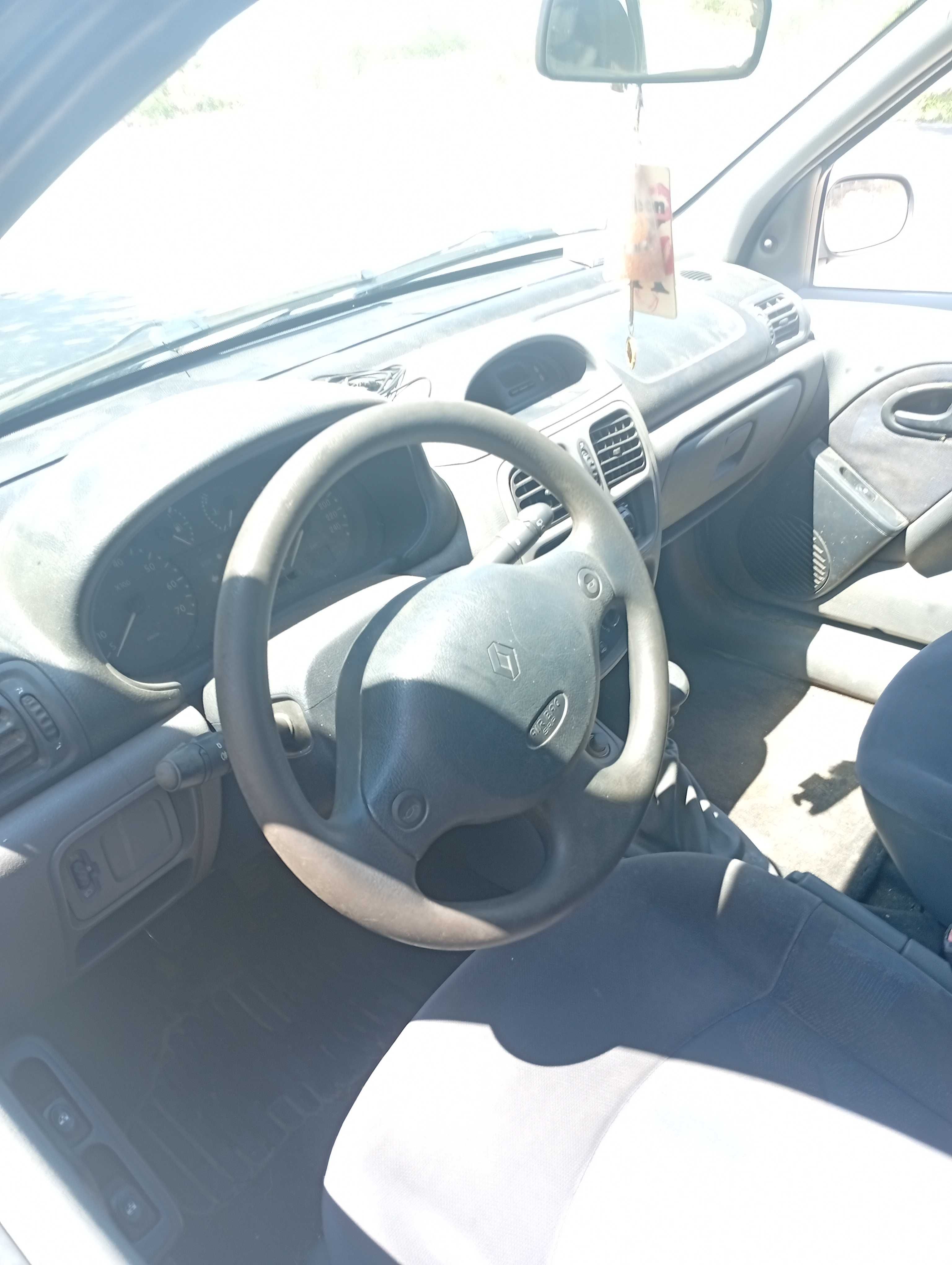 Renault Clio 1.2 benzin
